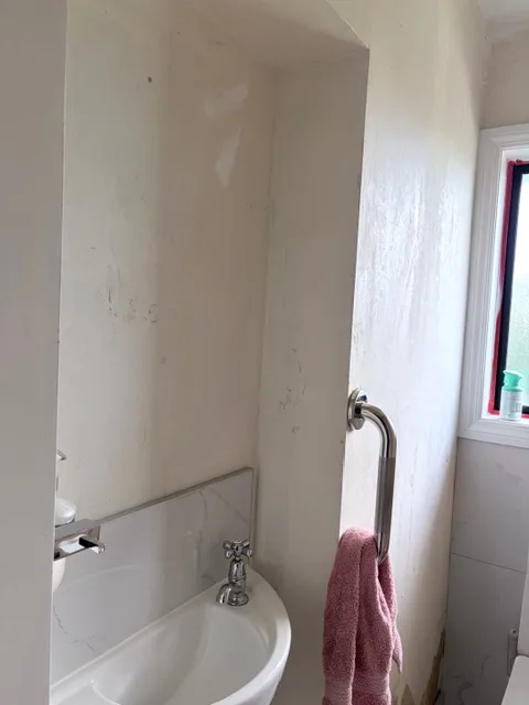 Bathroom Plastering, Gib Stopping and Wallpaper Installation in Cromwell - Before 5: Bathroom Before Wallpaper Cromwell 4